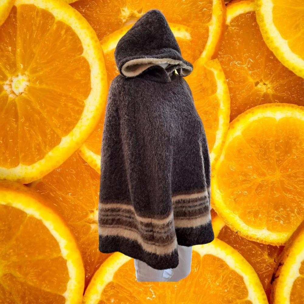 Vintage Alis Hooded Icelandic Wool Cape Size Medium - Picture 2 of 6